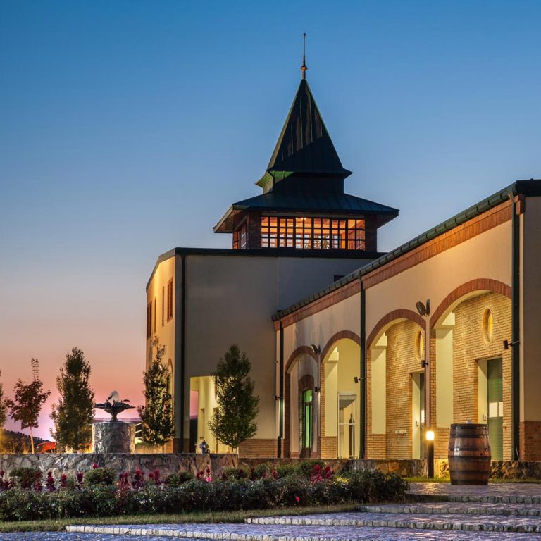 Kellereigebäude der Vinarija Deurić in Mala Remeta an der Fruška Gora